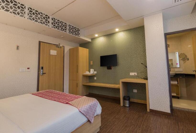 בית מלון כפרי The Solitaire Express