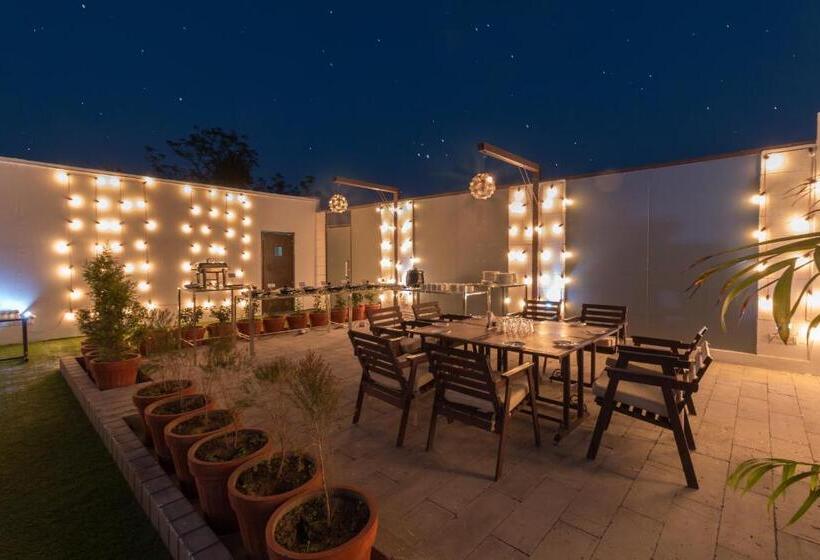 בית מלון כפרי The Solitaire Express