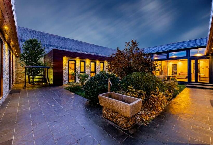 Moon Boutique Holiday Homestay