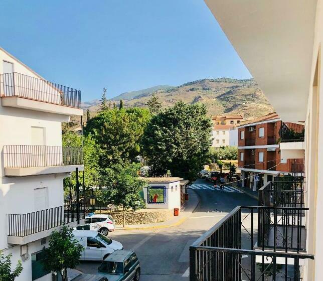 بنسيون El Montoro