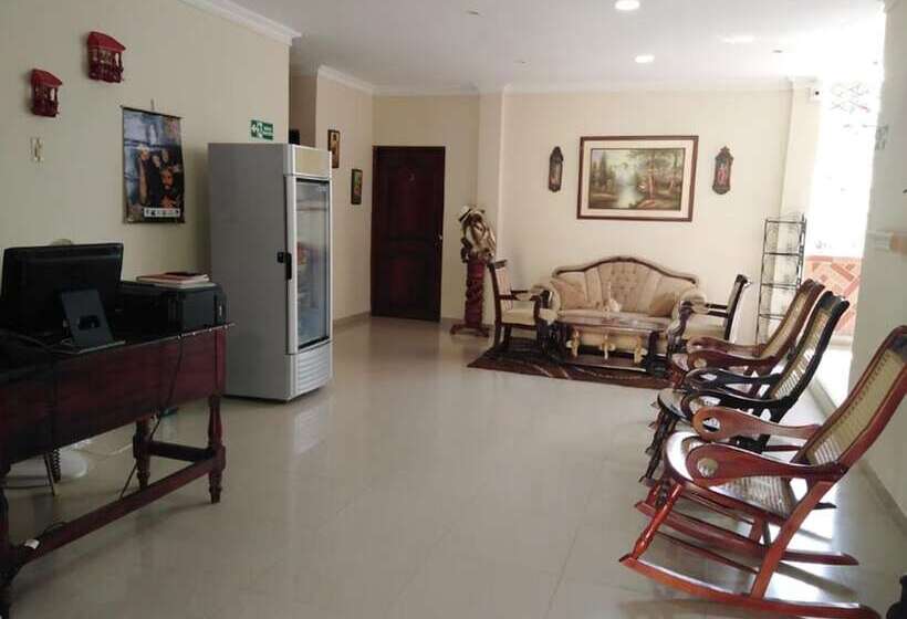 פנסיון Hostal Casa Mebi
