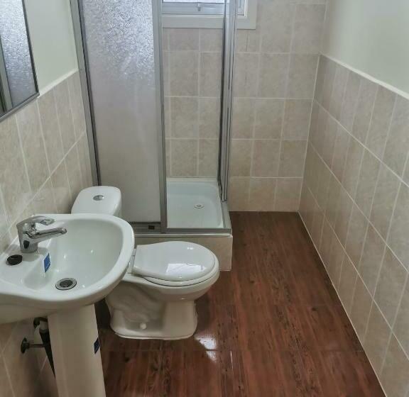 פנסיון Hostal Piedra Santa