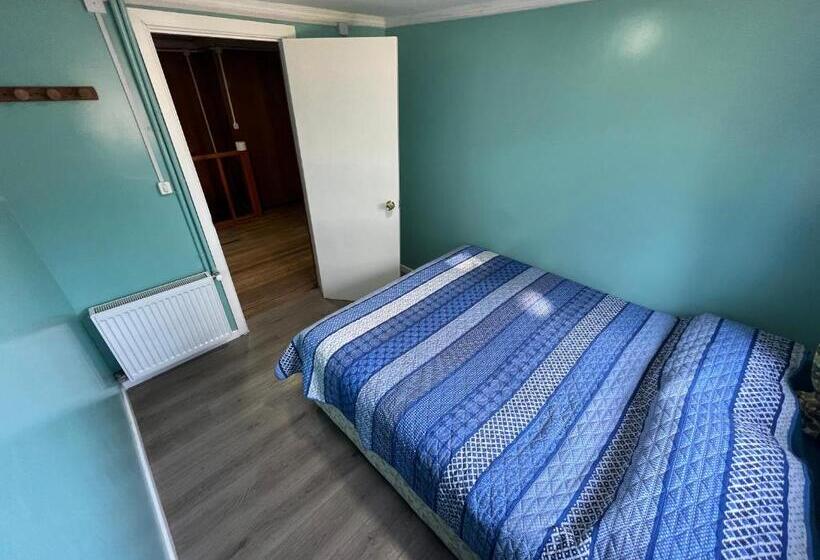 פנסיון Hostal Piedra Santa