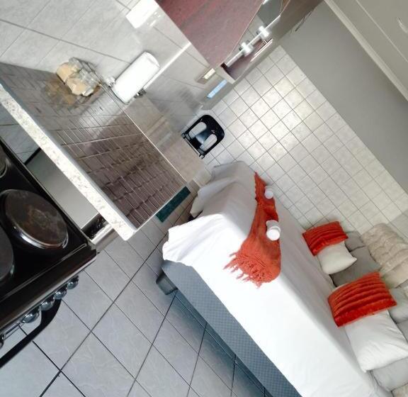 Пансион Jnc Lodge