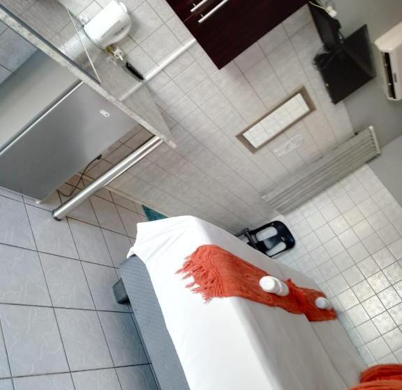 Пансион Jnc Lodge