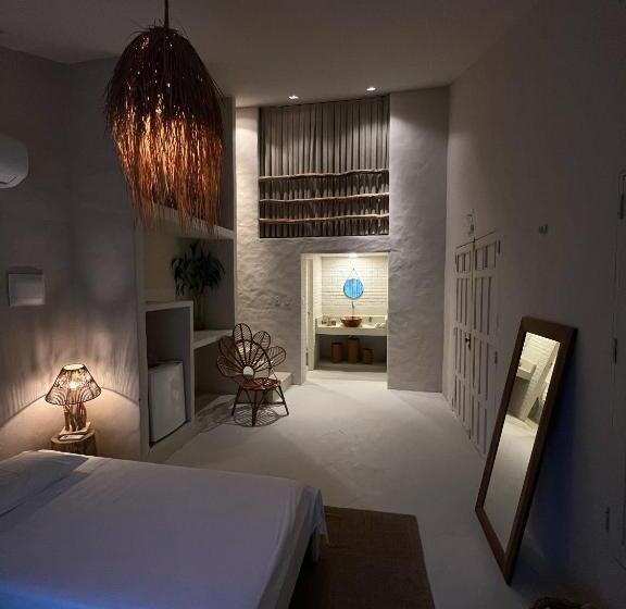 پانسیون Kanaha Beach Villa