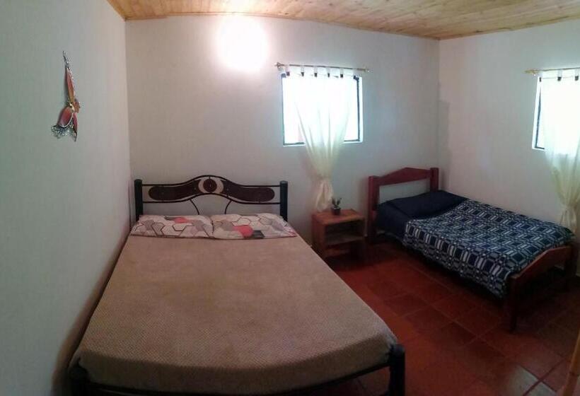 بنسيون Nuestro Bosque I