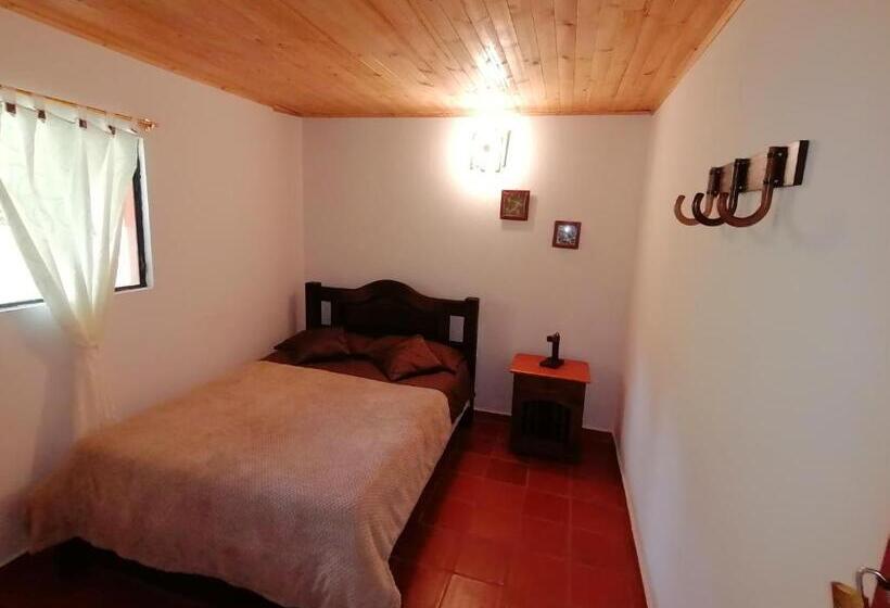 بنسيون Nuestro Bosque I