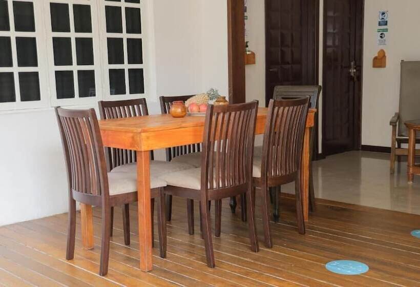 پانسیون Orimas Retreat