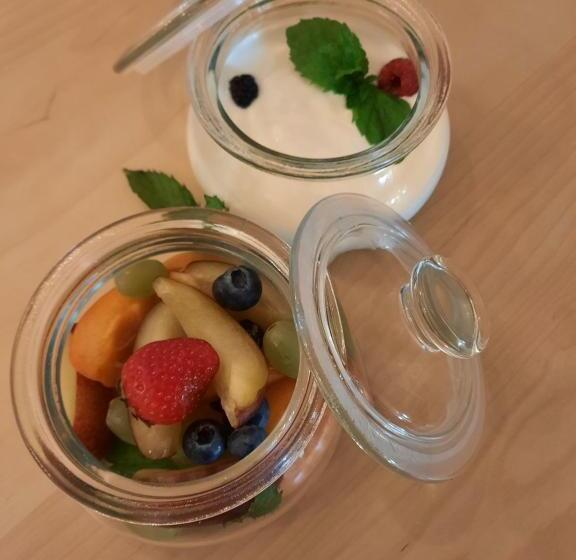 פנסיון Penzion Zahrada Nad řekou, Restaurace A Kavárna   Parkování Grátis