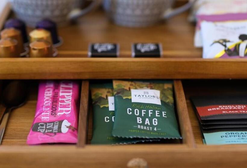 膳宿费 Rowrah Hall