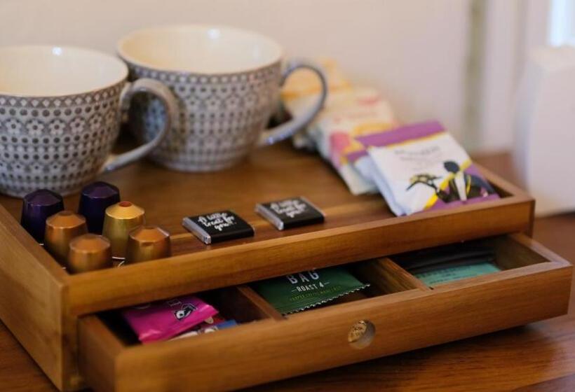 膳宿费 Rowrah Hall