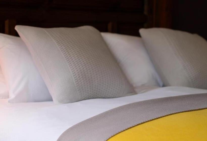 膳宿费 Rowrah Hall