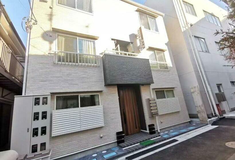 Pension Yuyu Wa 3   Self Check In    Room Number & Password Is In The Following Email