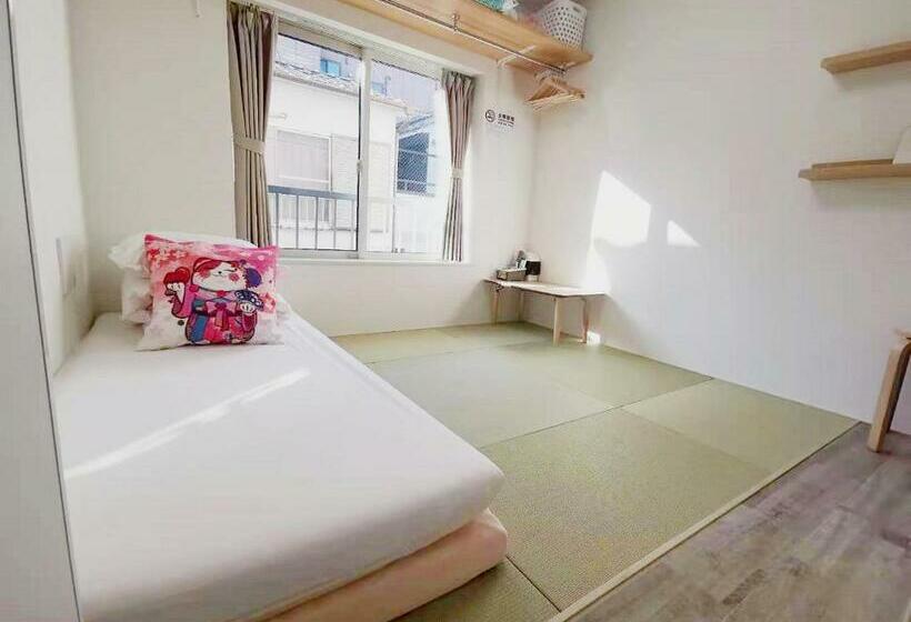 Pension Yuyu Wa 3   Self Check In    Room Number & Password Is In The Following Email