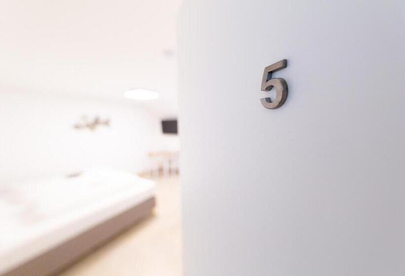 Seepension Ostertach Am Leitgeringer See