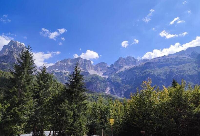 تختخواب و صبحانه Guest House Hyrmet Demushi