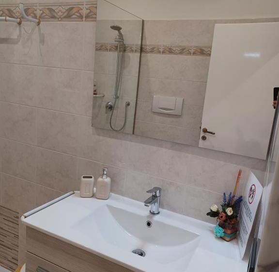 住宿加早餐  La Neviera