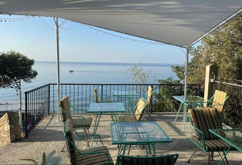 مبيت وإفطار Villino Saraceno Rostain