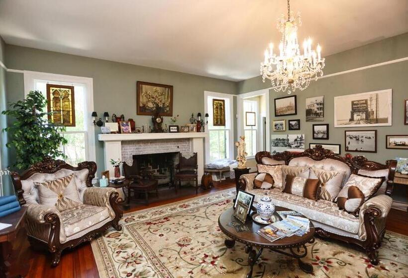 Bed and Breakfast Virginia Point Inn