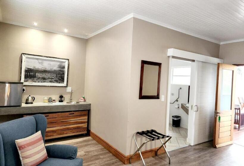 فندق Avondrust Guest House