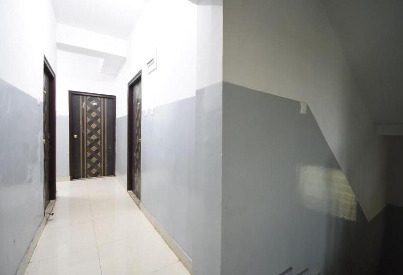 Отель O Avenue Inn