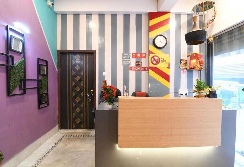 Отель O Avenue Inn