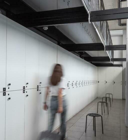 Capsule Hotel Constellation 89