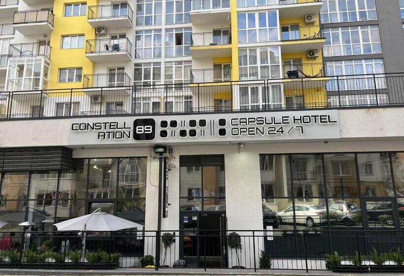 Capsule Hotel Constellation 89