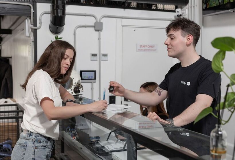 Capsule Hotel Constellation 89