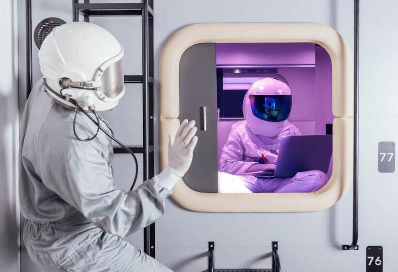 Capsule Hotel Constellation 89