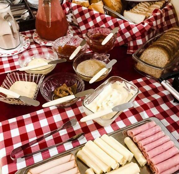 בית מלון כפרי Dom Alcides