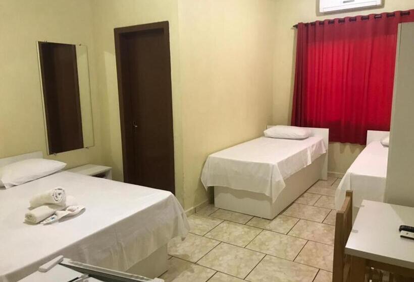 בית מלון כפרי Dom Alcides