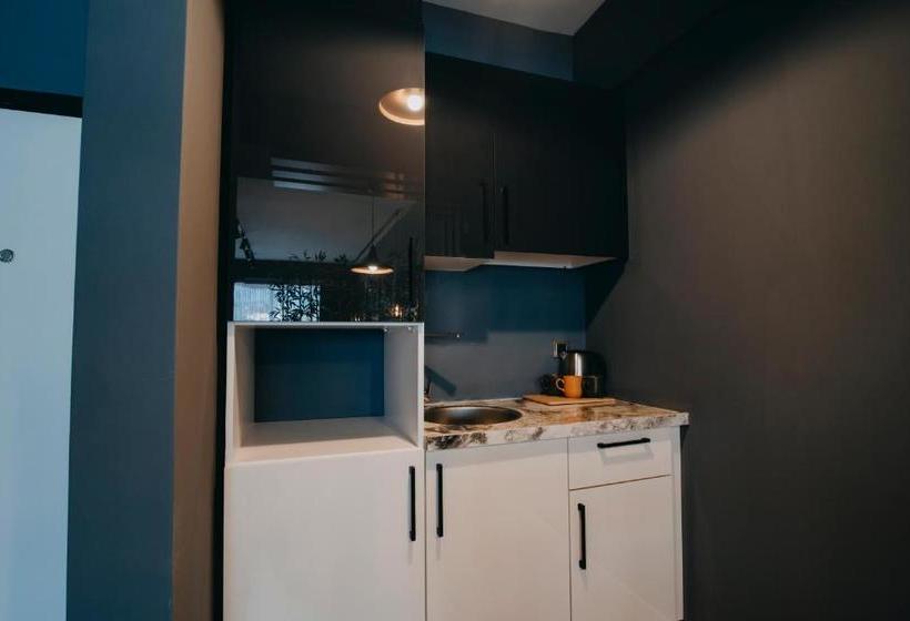 Отель Enna Suit