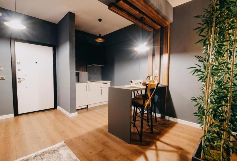 Отель Enna Suit