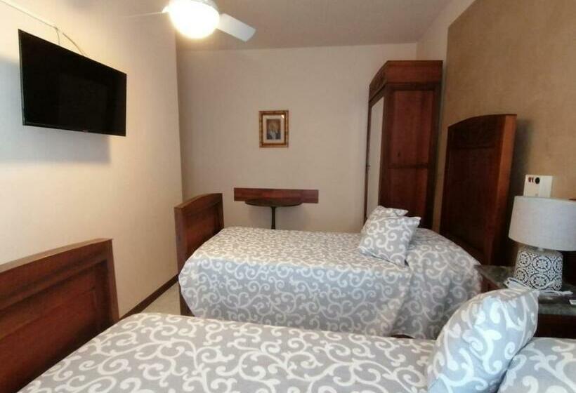 ホテル Fiore & Fiocchi