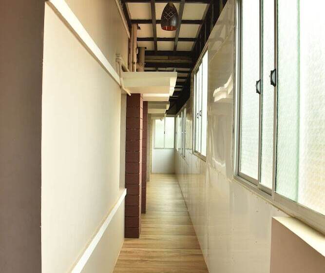 فندق Home Stay @ Kommiya Inn