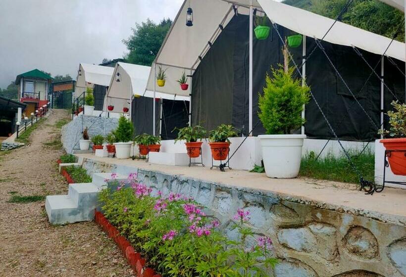 فندق Huts And Hats Resort