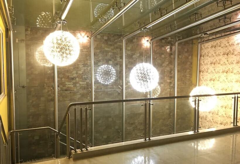 Lima Central Design Hotel Spa & Club