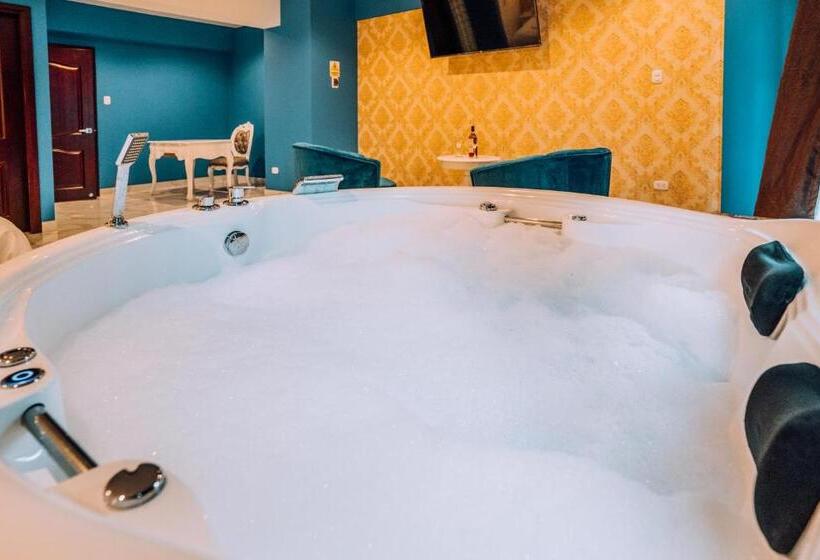 Lima Central Design Hotel Spa & Club