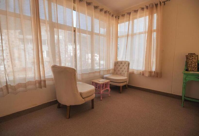 Отель Maharishi Ayurvedaboutique Wellness Retreat