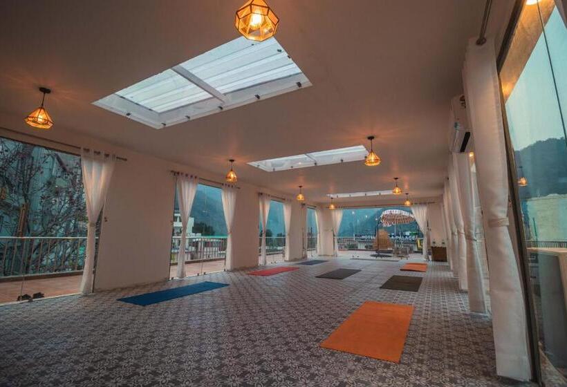 Отель Maharishi Ayurvedaboutique Wellness Retreat