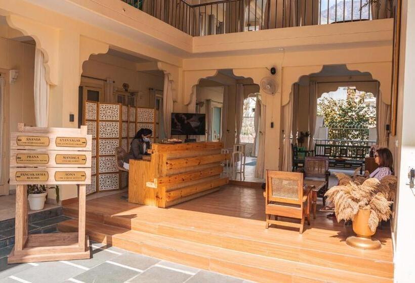 Отель Maharishi Ayurvedaboutique Wellness Retreat