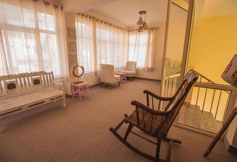 Отель Maharishi Ayurvedaboutique Wellness Retreat