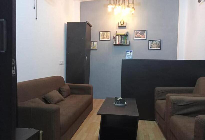 בית מלון כפרי Orchard Hill Retreat