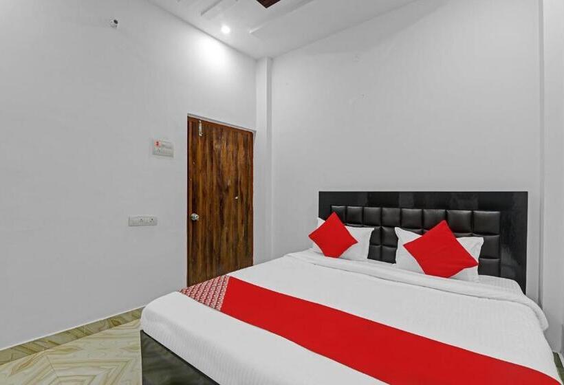 Отель O The Pal S Residency