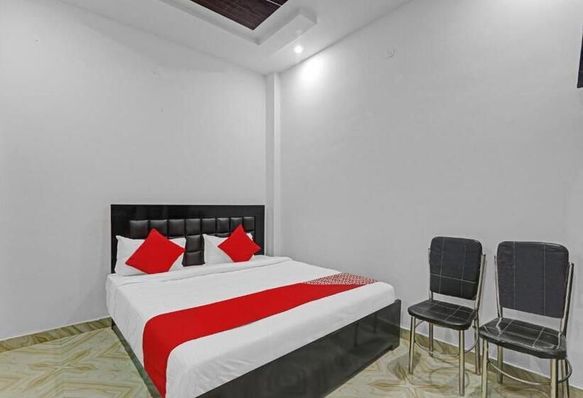 Отель O The Pal S Residency