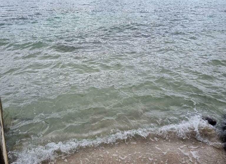 فندق Paradise Island Beach