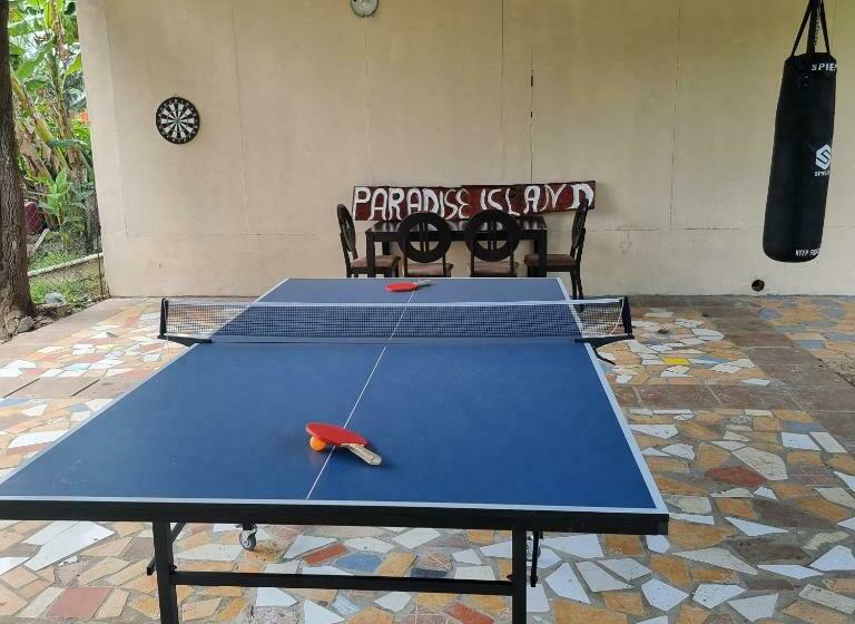 فندق Paradise Island Beach