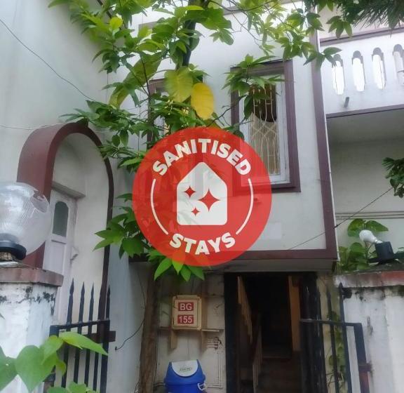 Hotel Pop 82016 Green House